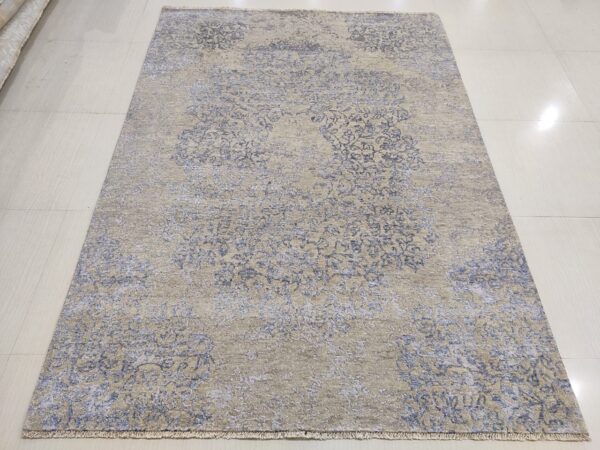 Hand-Knotted Modern Rugs: Combining Beauty and Durability