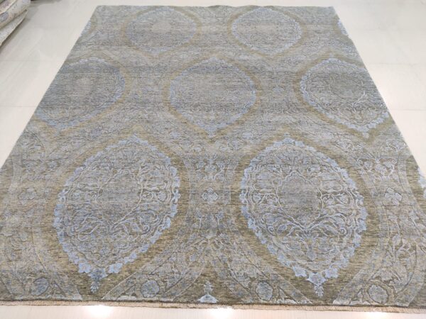 Hand-Knotted Modern Rugs: Enhancing Open Spaces