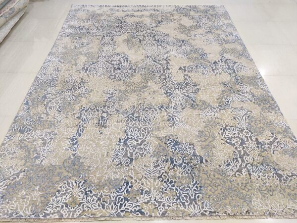 Hand-Knotted Modern Rugs: The Perfect Blend of Form and Function