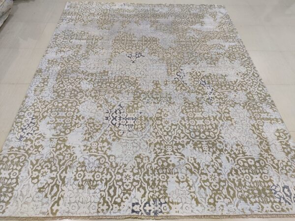 Hand-Knotted Modern Rugs: Timeless Pieces for Modern Homes